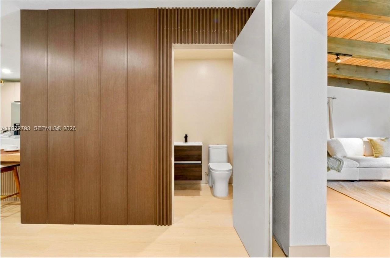 1905 Nw 62nd Ter - Photo 7 of 50