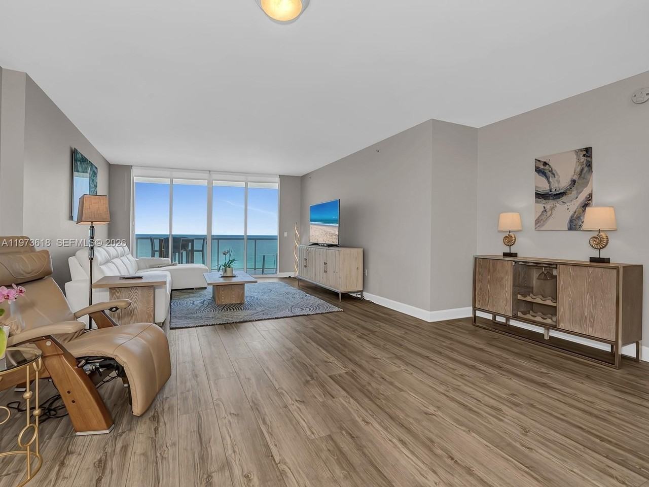 704 N Ocean Blvd #502 - Photo 5 of 40