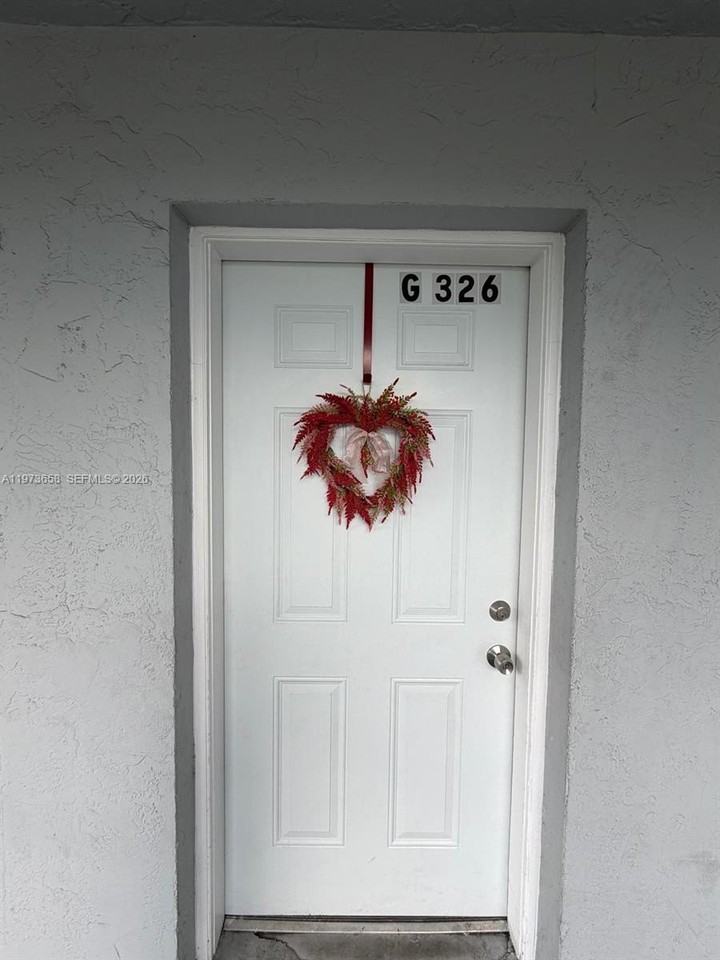 6195 W 18th Ave #G326