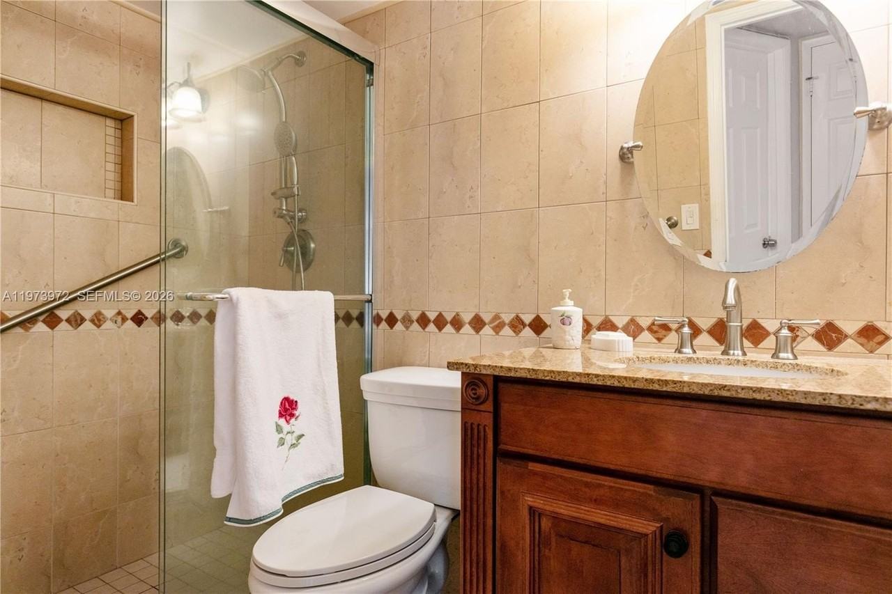 3131 S Ocean Dr #110 - Photo 4 of 31