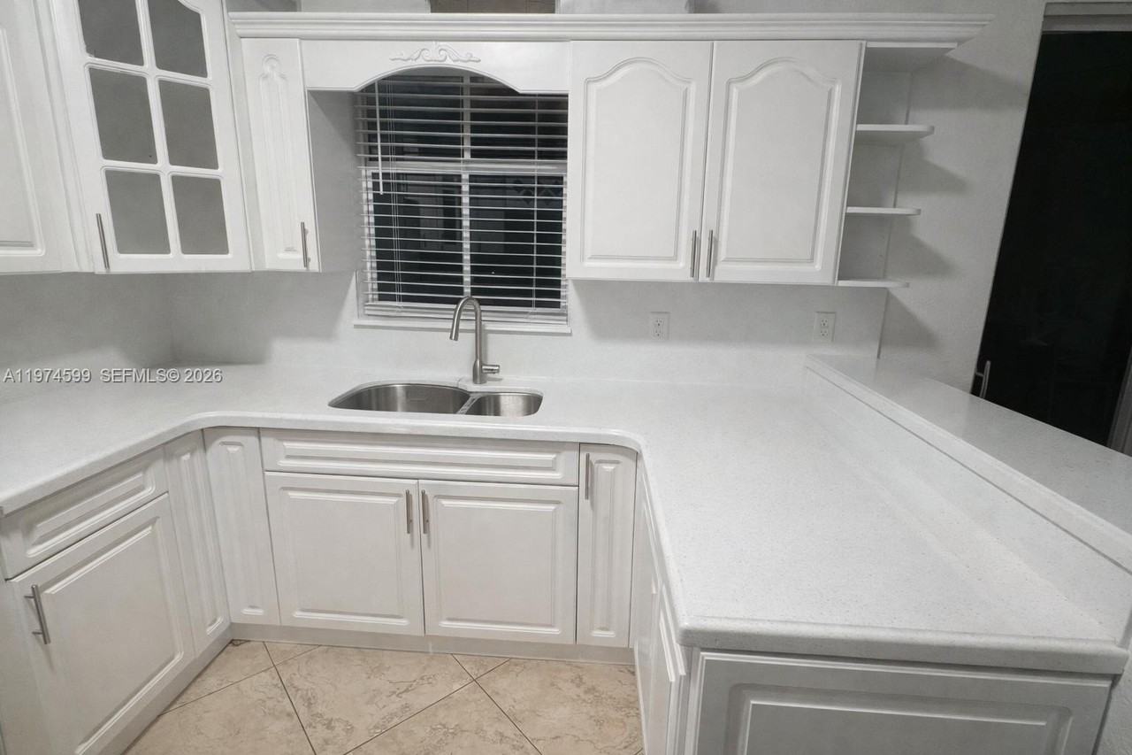 15029 Sw 8th Ter #15029 - Photo 7 of 21