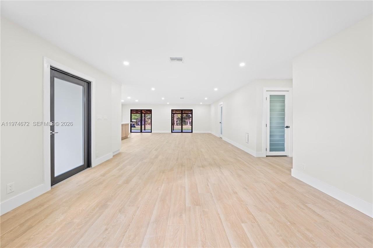 15131 Sw 31st Ct #15131 - Photo 6 of 50