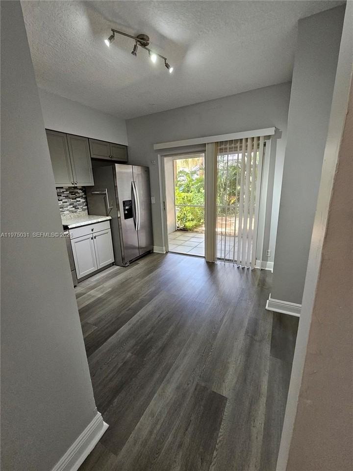 3305 Cabaret Ln #3305 - Photo 4 of 18