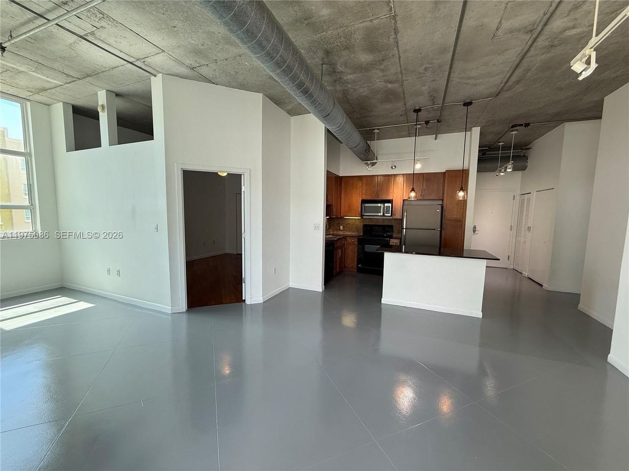 2001 Biscayne Blvd #2402 - Photo 6 of 50