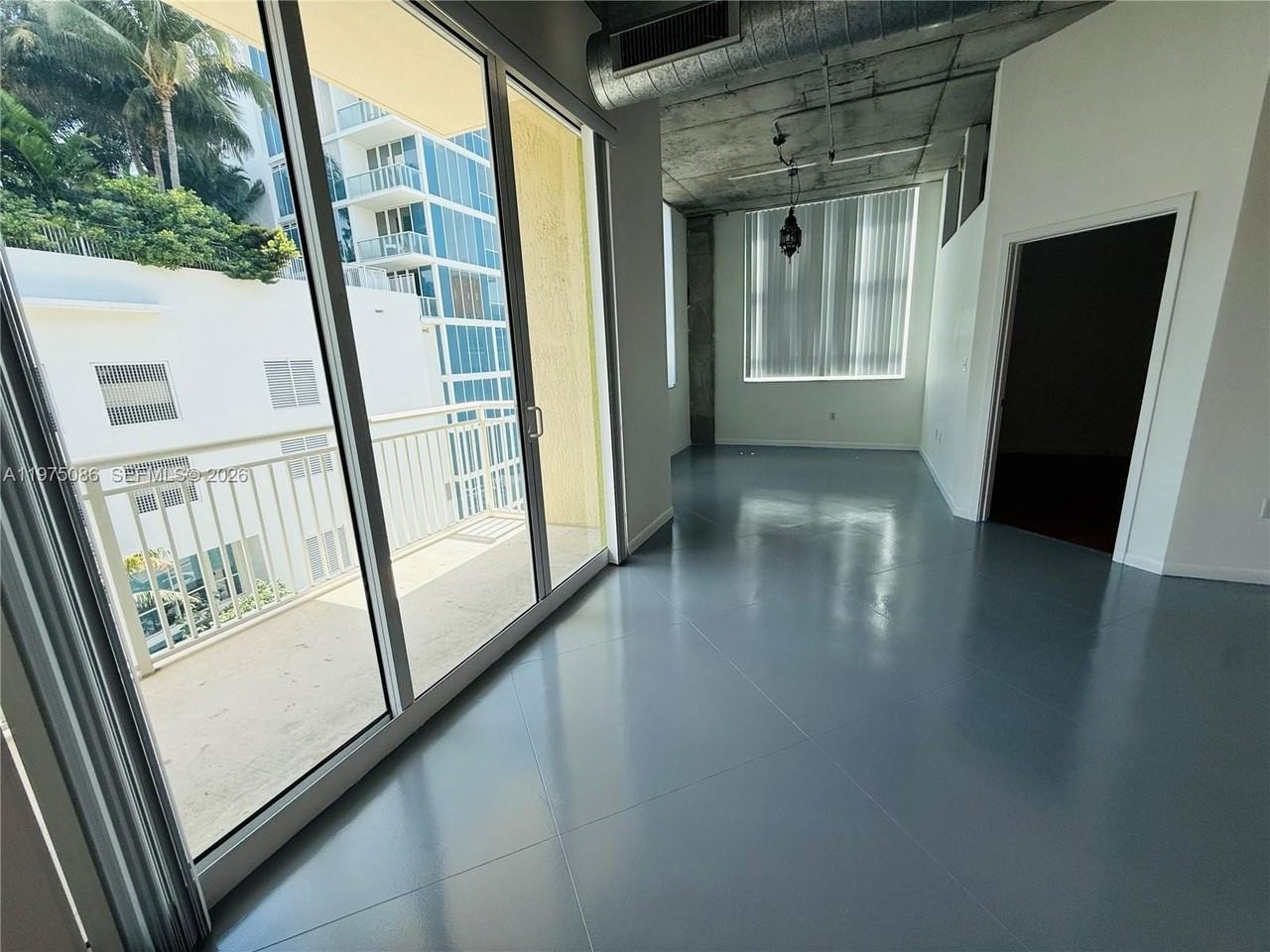 2001 Biscayne Blvd #2402 - Photo 7 of 50
