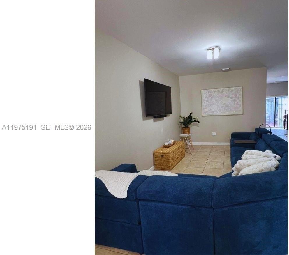 15076 Sw 117th Ter #0 - Photo 4 of 31