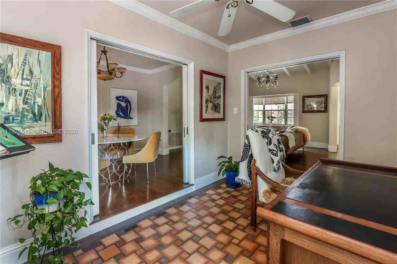 1260 La Mancha Ave - Photo 7 of 17