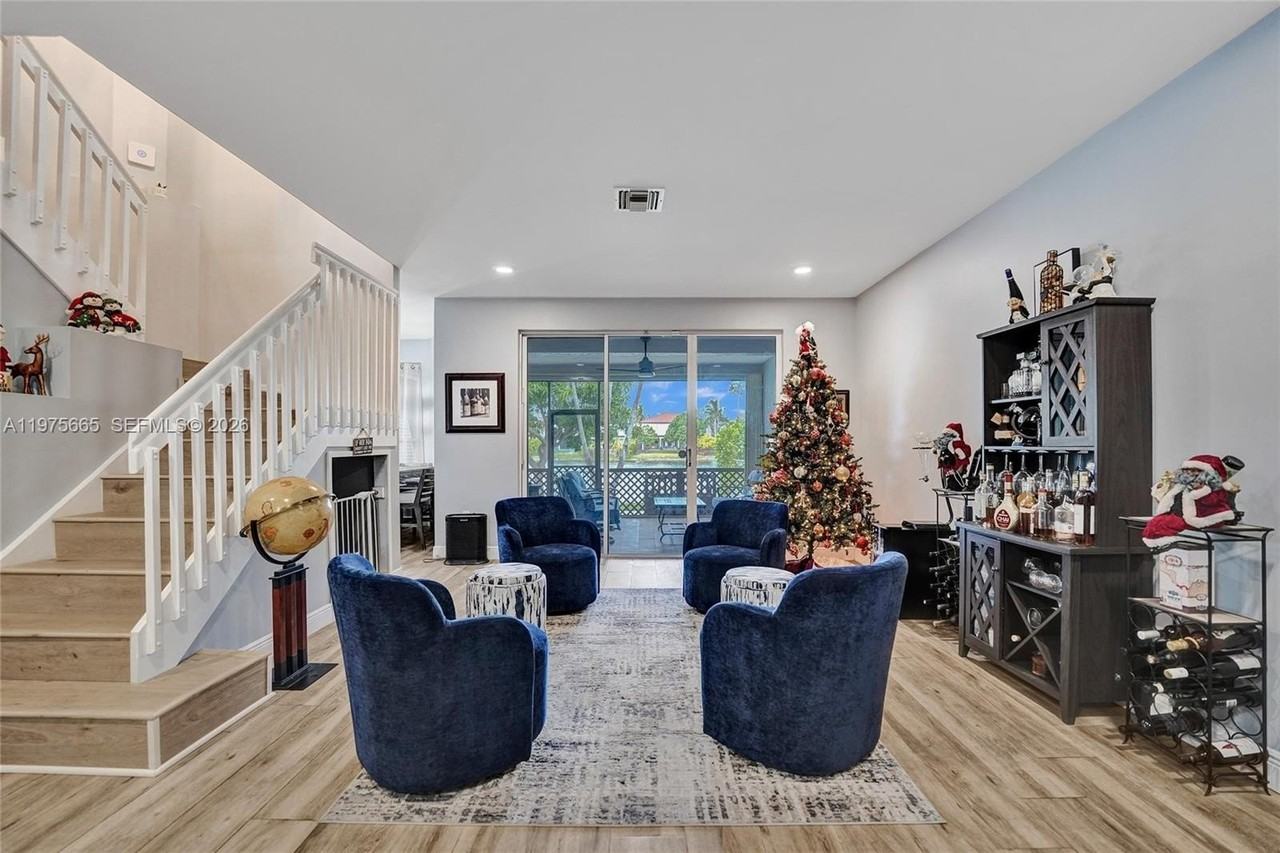 18231 Sw 27th St #18231 - Photo 5 of 50