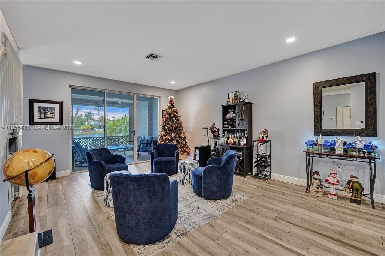 18231 Sw 27th St #18231 - Photo 6 of 50