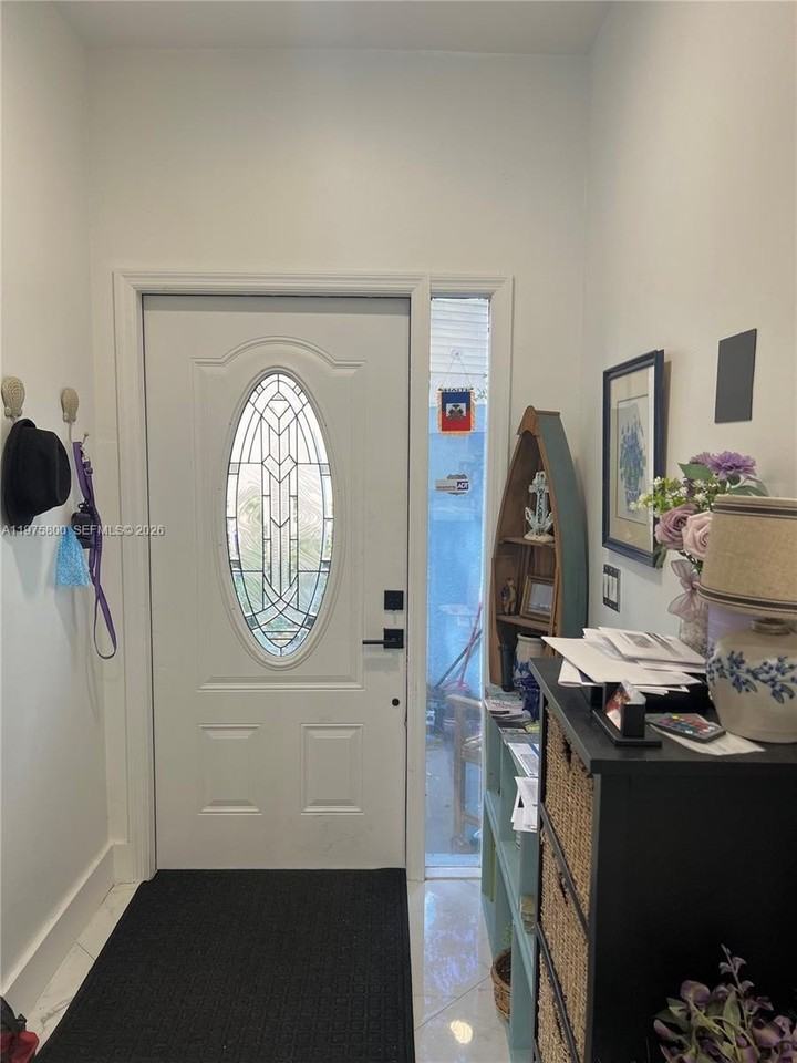 8320 Sw 12th St - Photo 2 of 28