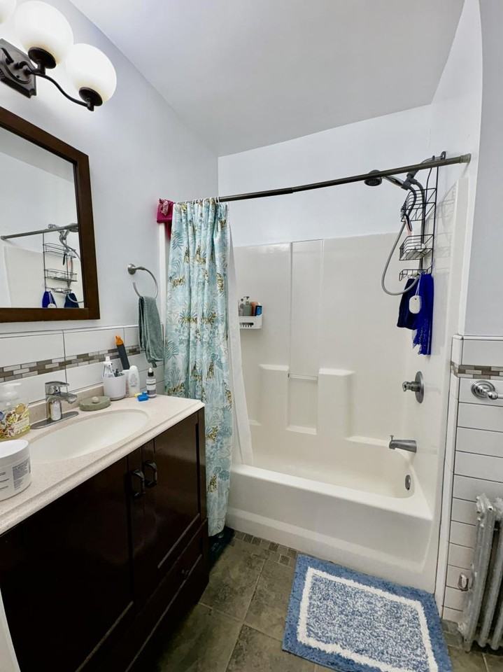 235 Harvard Ave - Photo 2 of 10