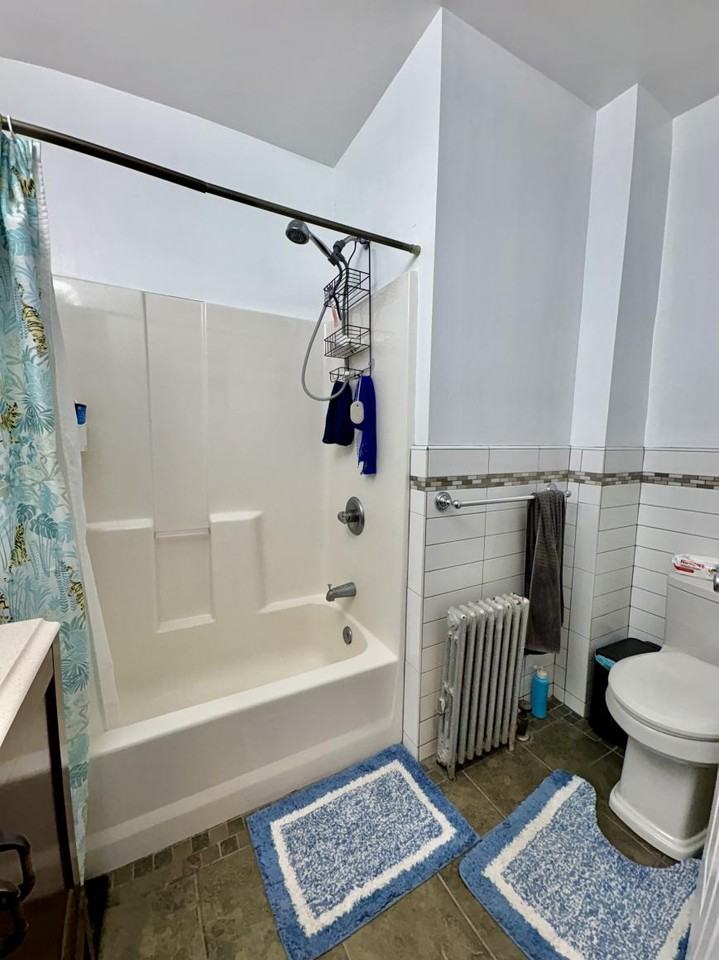 235 Harvard Ave - Photo 4 of 10