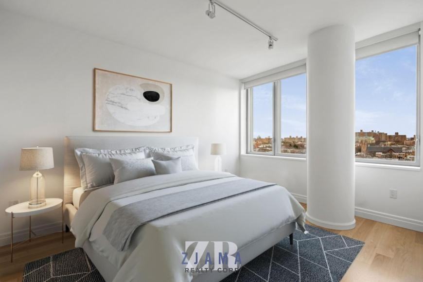 300 Ashland Pl - Photo 2 of 7