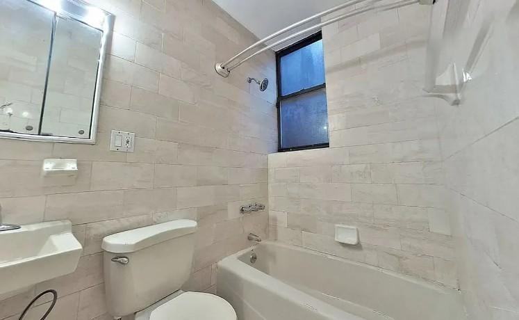 145 E 61st St - Photo 5 of 6