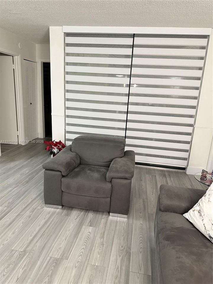 2055 Sw 122nd Ave #425 - Photo 4 of 21