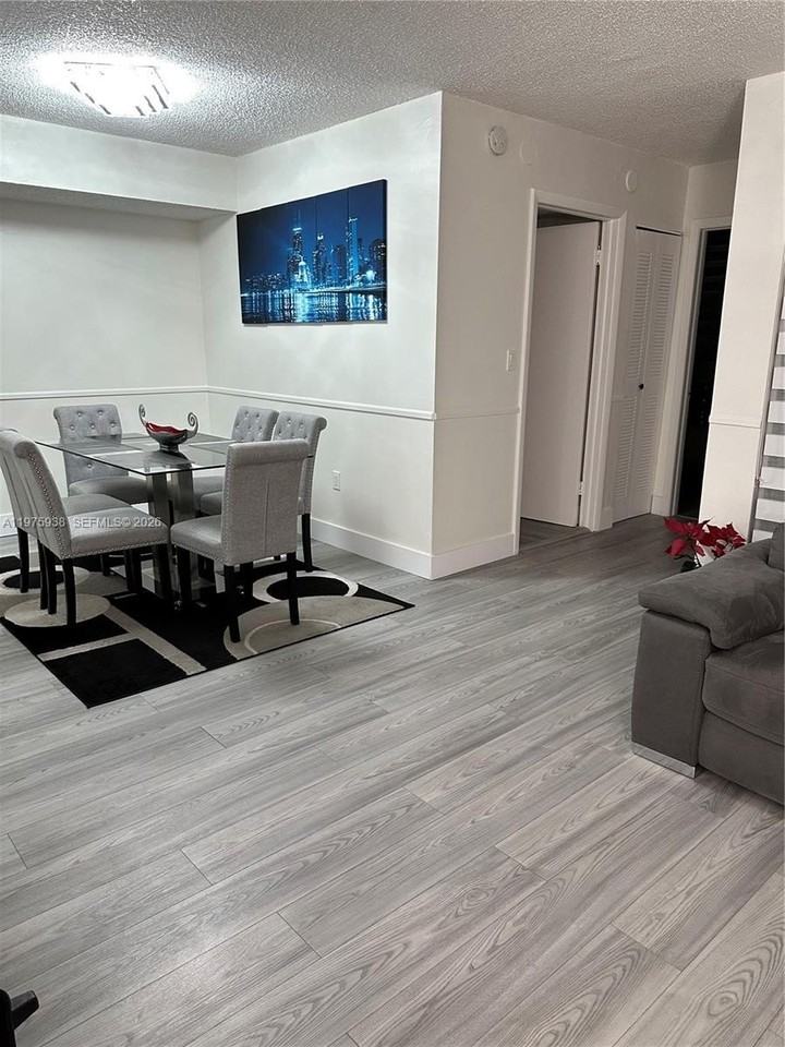 2055 Sw 122nd Ave #425 - Photo 6 of 21