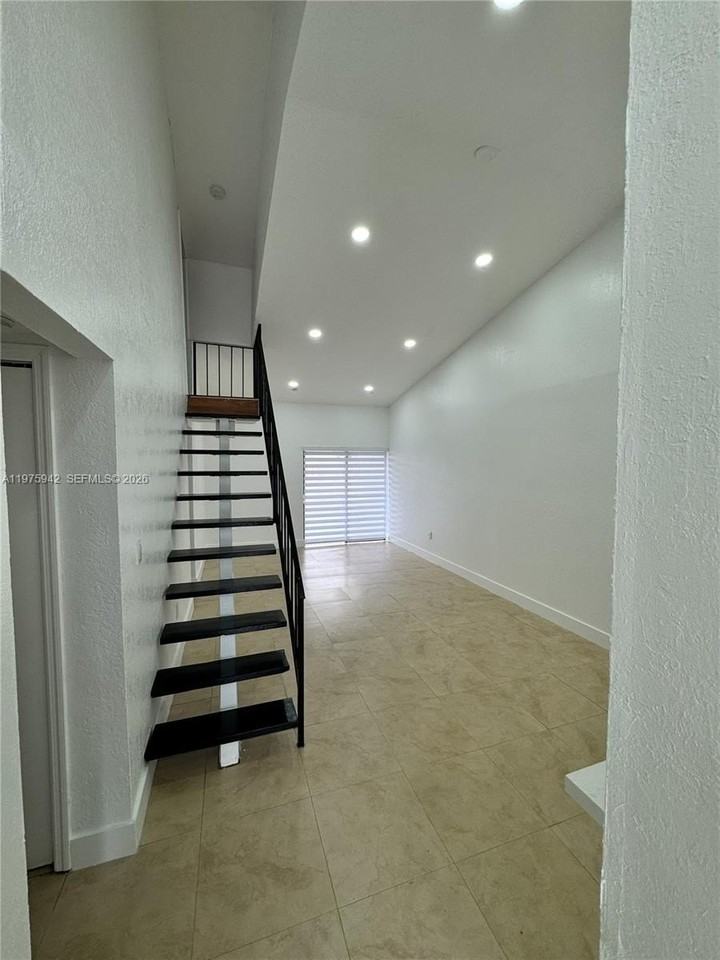 8341 Sw 148th Pl #8341 - Photo 7 of 21