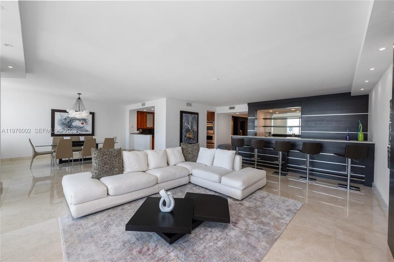 3201 Ne 183rd St #2906 - Photo 4 of 48