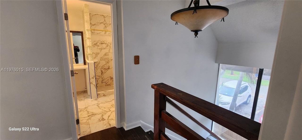 11321 Sw 65th St - Photo 7 of 24