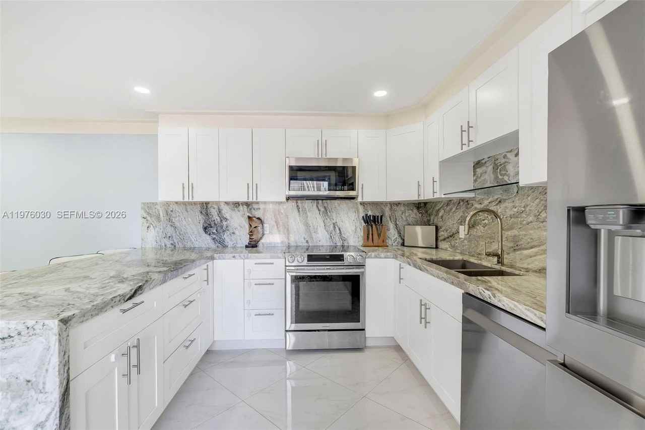 22168 Boca Rancho Dr #B - Photo 4 of 30