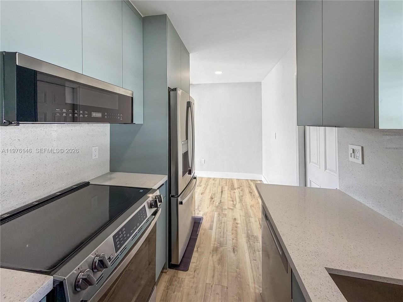 5245 Sw 98th Ct - Photo 4 of 22