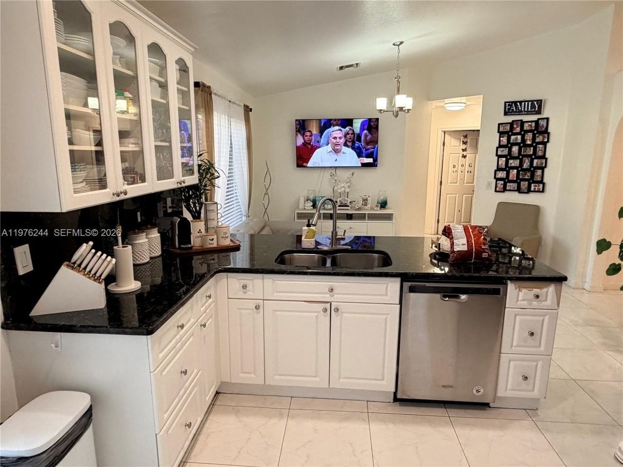 14712 Sw 123rd Ave - Photo 4 of 21