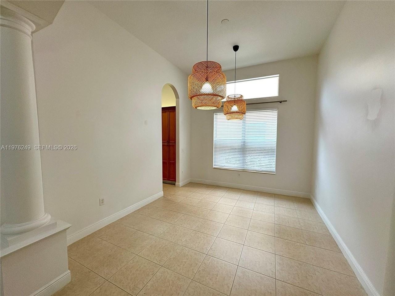 4808 Sw 183rd Ave - Photo 4 of 27