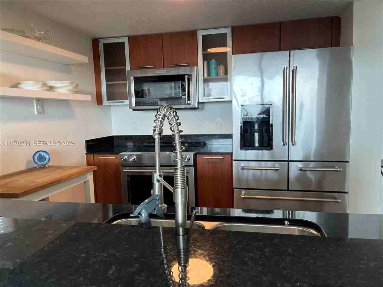 1800 N Bayshore Dr #3810 - Photo 7 of 50