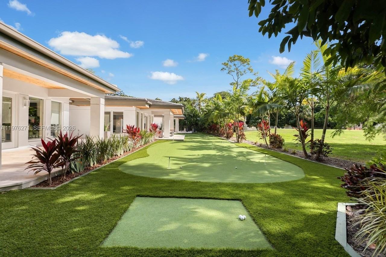 4144 Pinta Ct - Photo 2 of 46