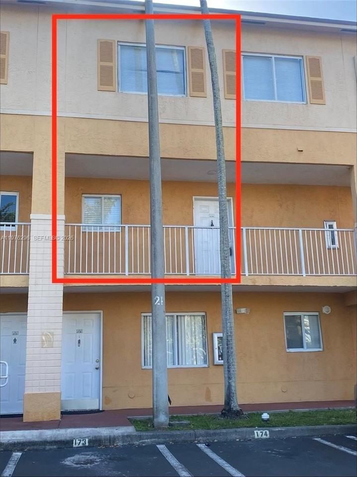 6245 Kendale Lakes Cir #209 - Photo 2 of 30