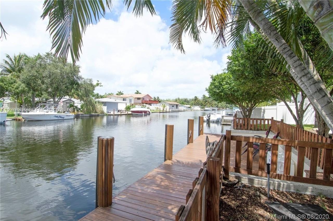 4701 Sw 34th Dr - Photo 3 of 27