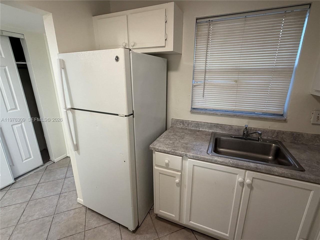 8100 Sunrise Lakes Blvd #108 - Photo 7 of 34