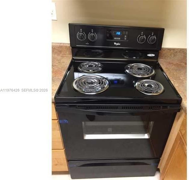 216 Meadows Cir #216 - Photo 7 of 19