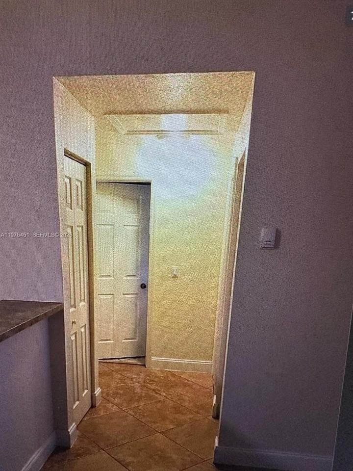 6575 Sw 49th Ct #D - Photo 6 of 8