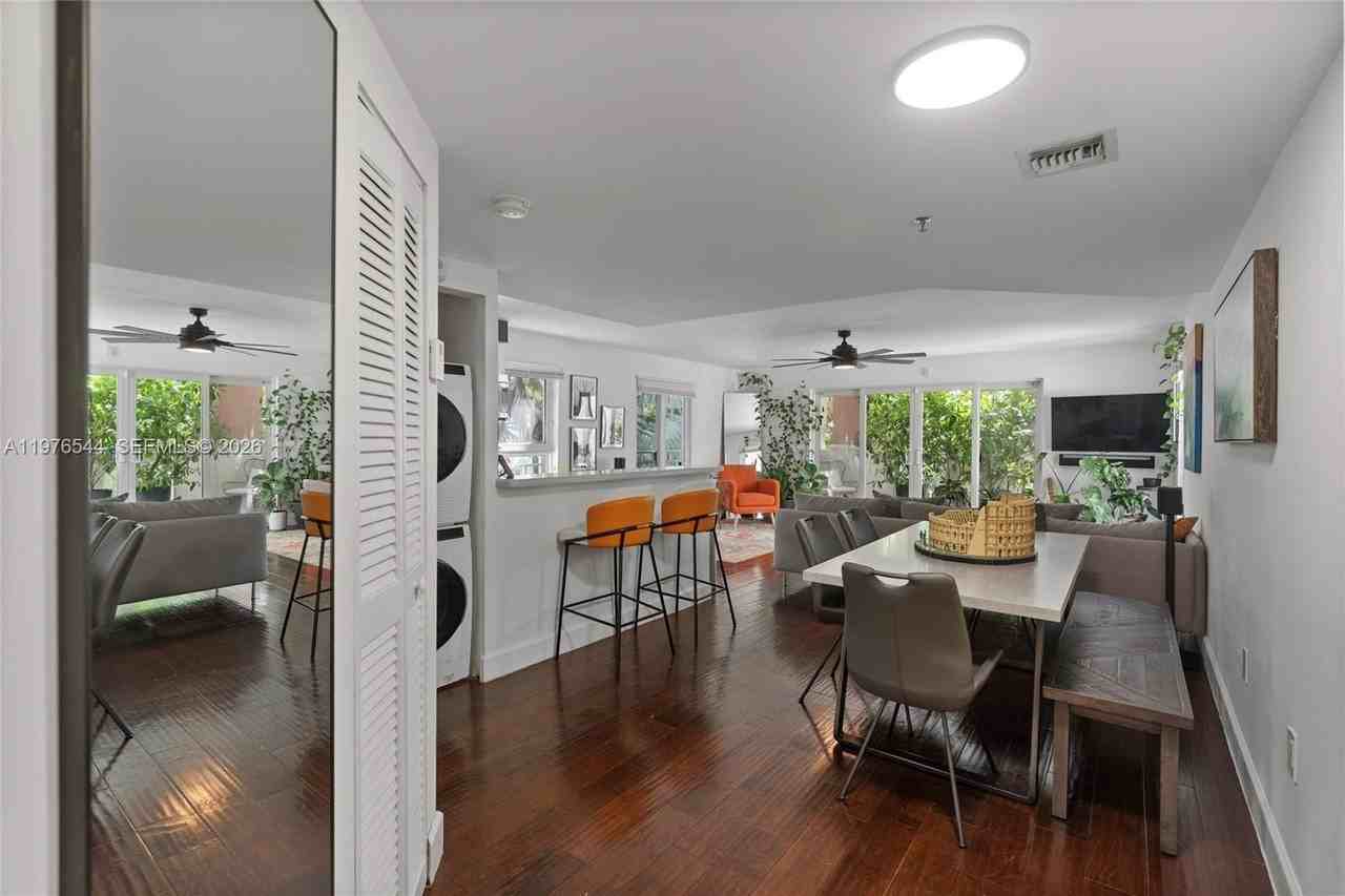 1005 8th St #206 - Photo 2 of 22