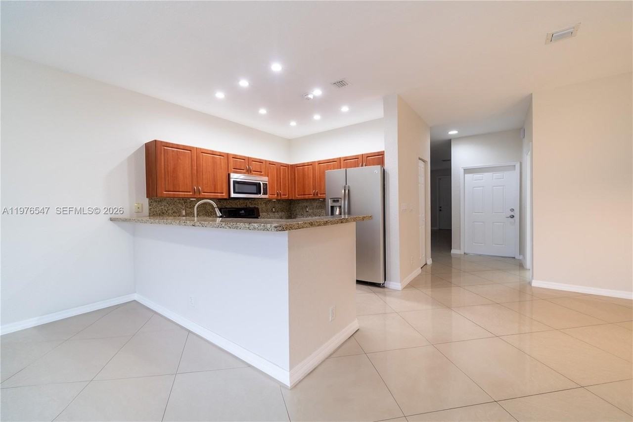 5327 Sw 40th Ave - Photo 4 of 41