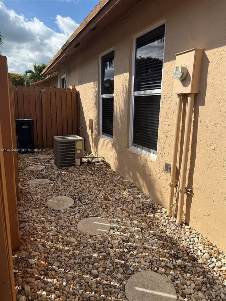 6751 Nw 193rd Ln #6751 - Photo 2 of 16