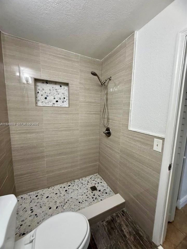 6751 Nw 193rd Ln #6751 - Photo 3 of 16