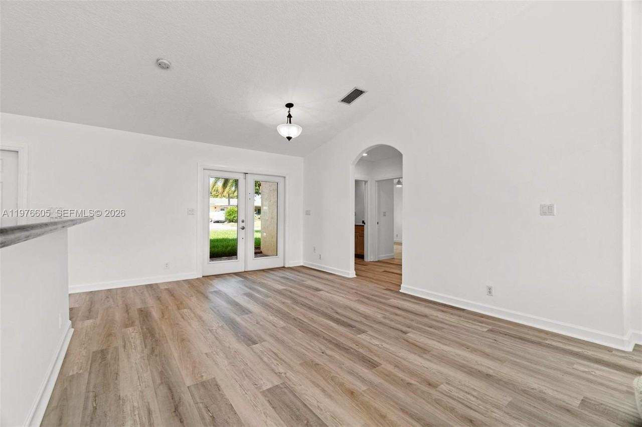 947 Nautilus Isle #0 - Photo 5 of 36