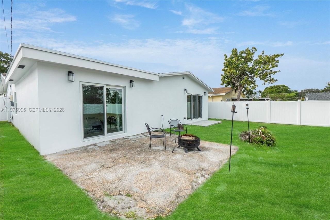 461 Sw 1st St #461 - Photo 5 of 21