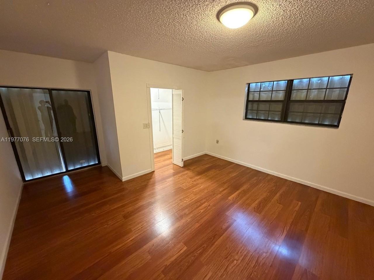 1585 W 53rd St - Photo 4 of 17