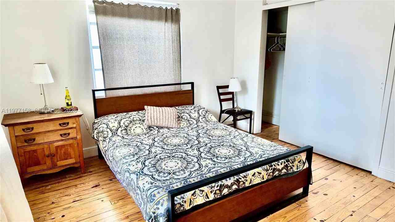 945 Meridian Ave #14 - Photo 7 of 10