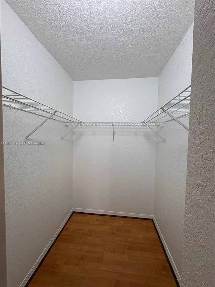 7664 Nw 182nd Ter #105 - Photo 6 of 35