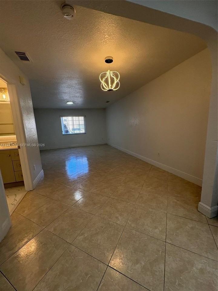 7664 Nw 182nd Ter #105 - Photo 7 of 35