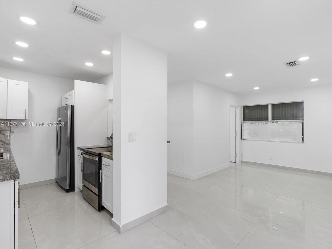 4331 Sw 31st Dr - Photo 4 of 32