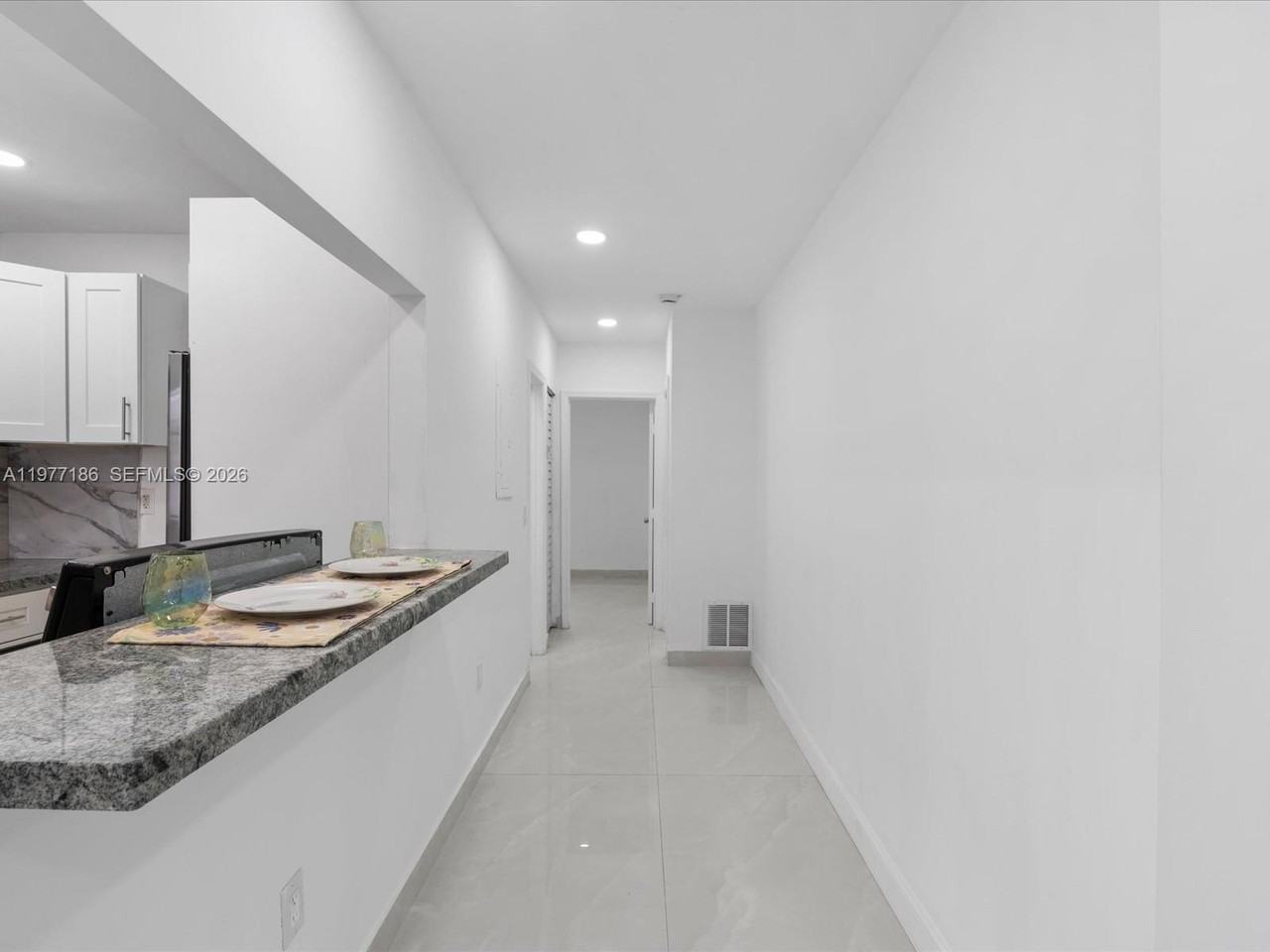 4331 Sw 31st Dr - Photo 7 of 32