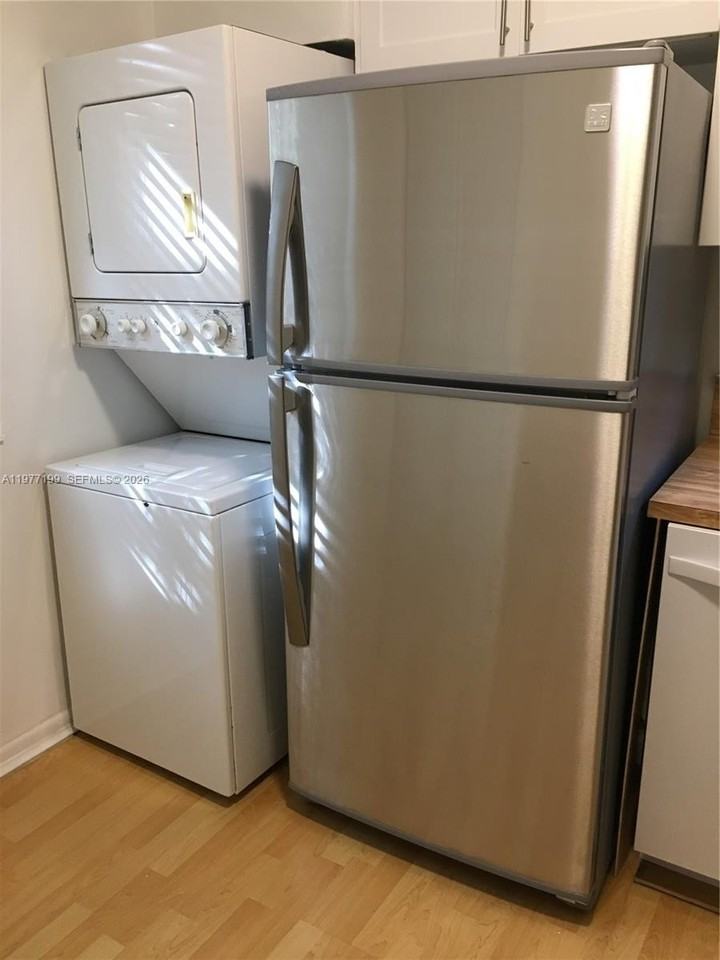 11216 Sw 12th St #203 - Photo 6 of 25