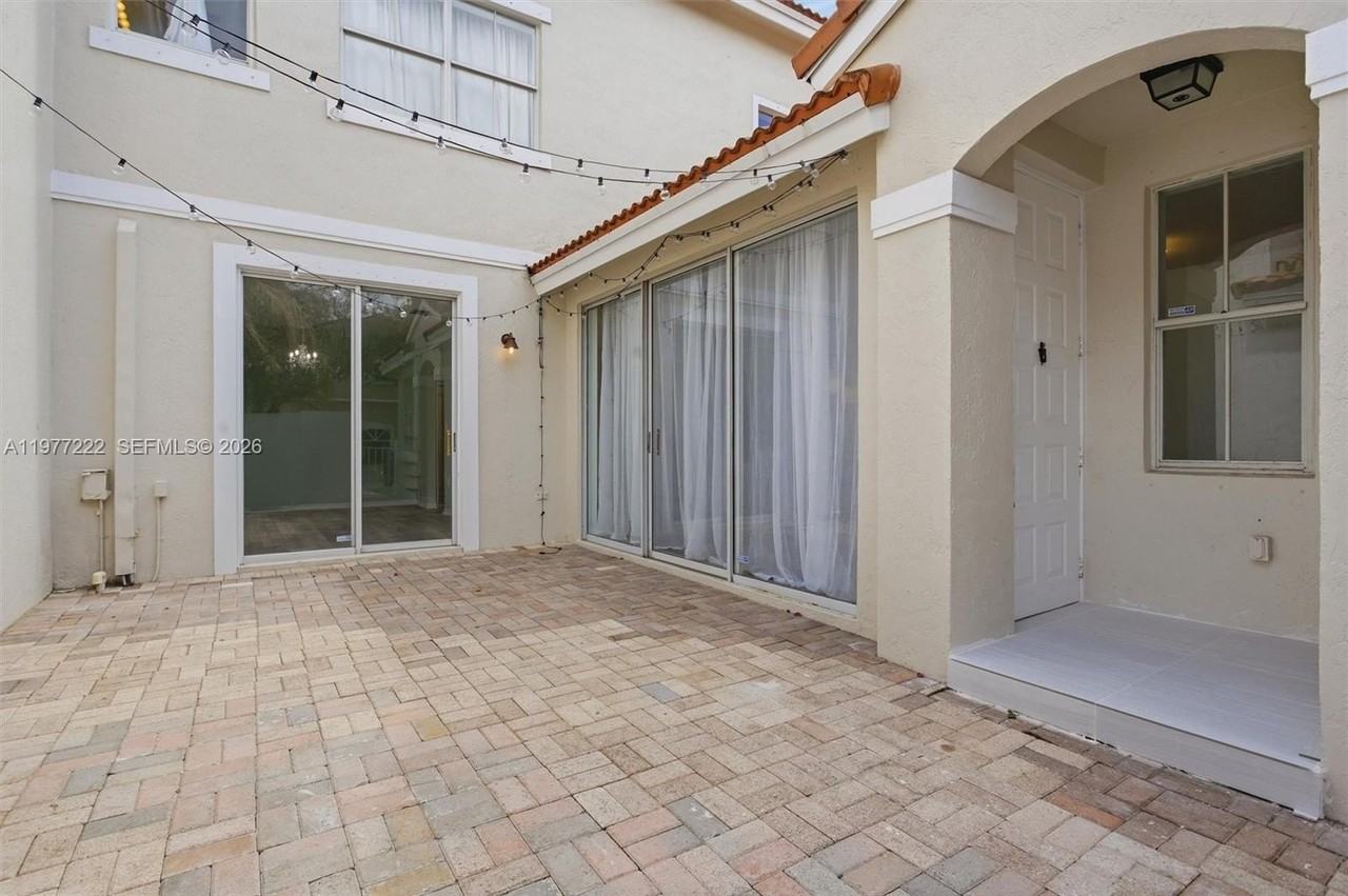 1755 Seagrape Way - Photo 5 of 29