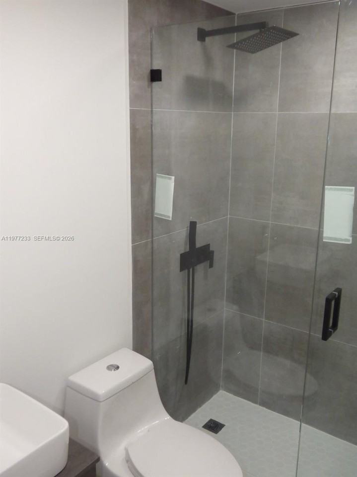 5643 Park Rd - Photo 2 of 9