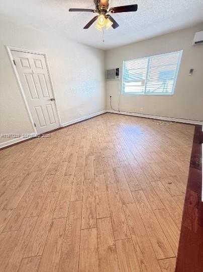 625 S 20th Ave #6 - Photo 4 of 7